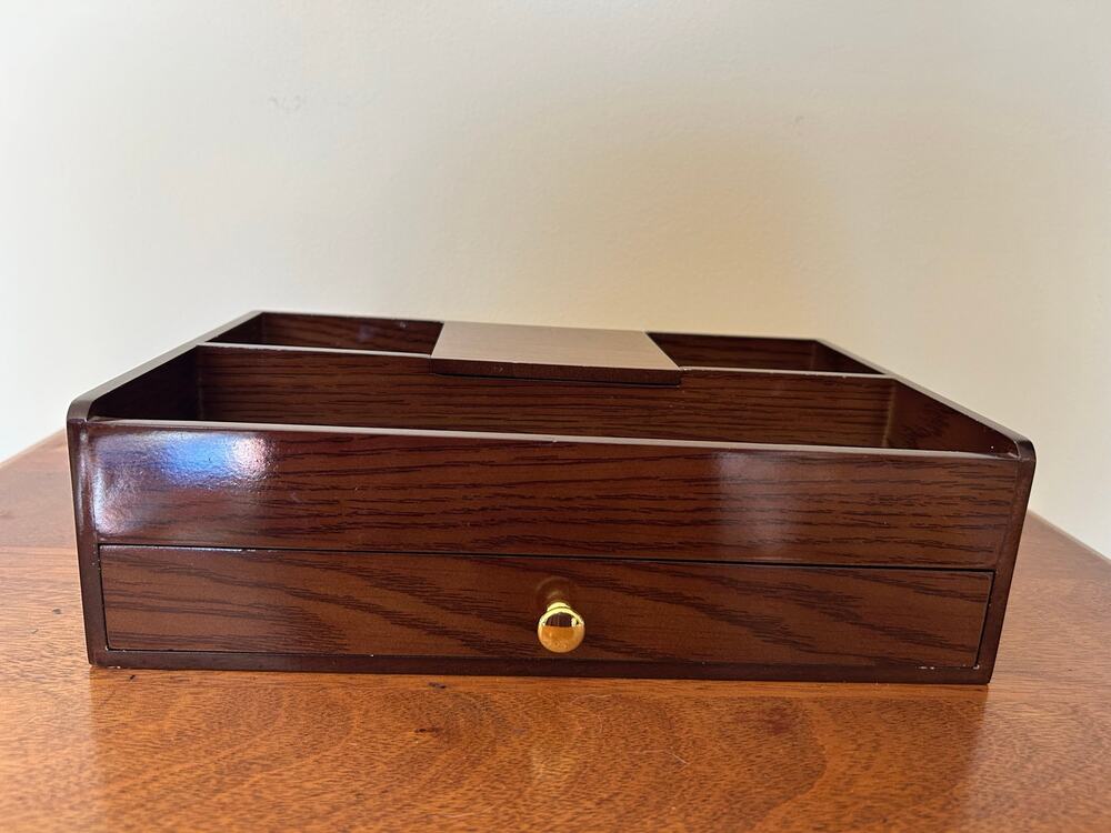 Dresser Valet Organizer - Felt and Leather lined